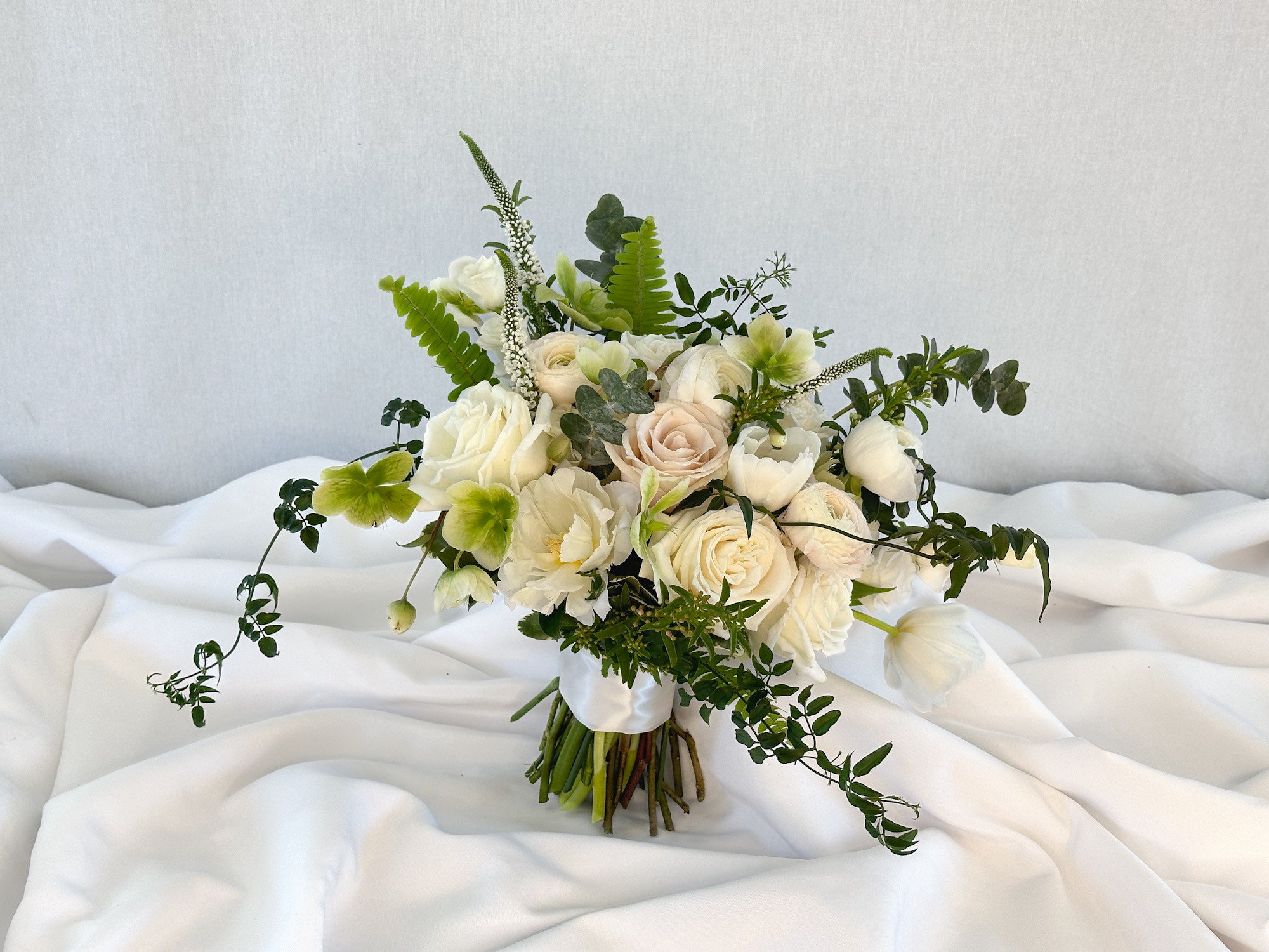 pastel bridal bouquet