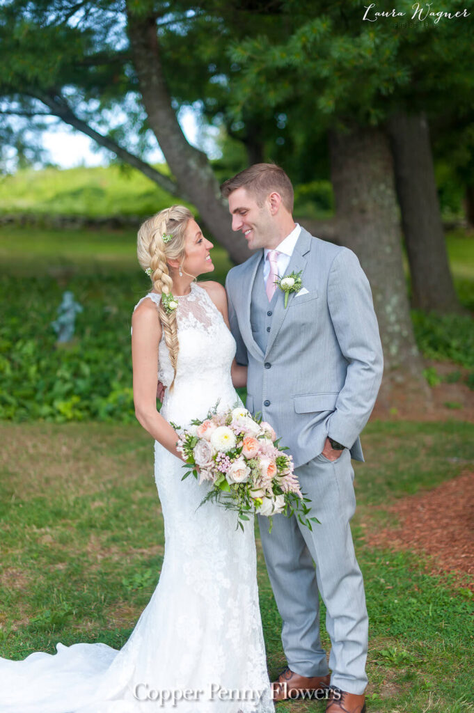peach pastel wedding flowers