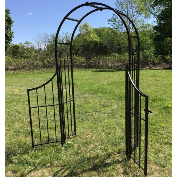 metal arched wedding arbor